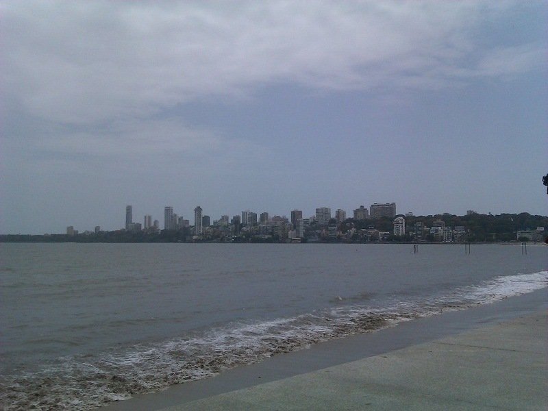 955980692Mumbai Juhu Beach Main