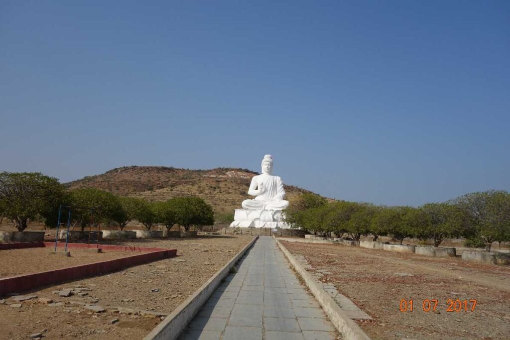 Buddha statue view 2 at Belum Caves 20170607171122