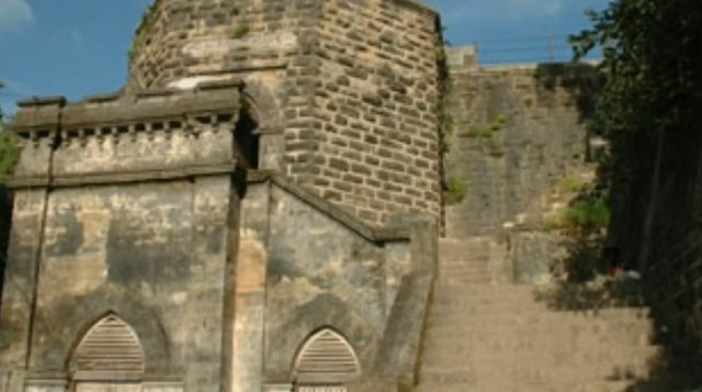 Uparkot Fort