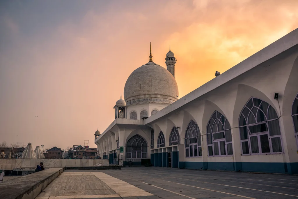 r1elrp72py6sggm0hbb3jnm3p4d2 Hazratbal Mosque