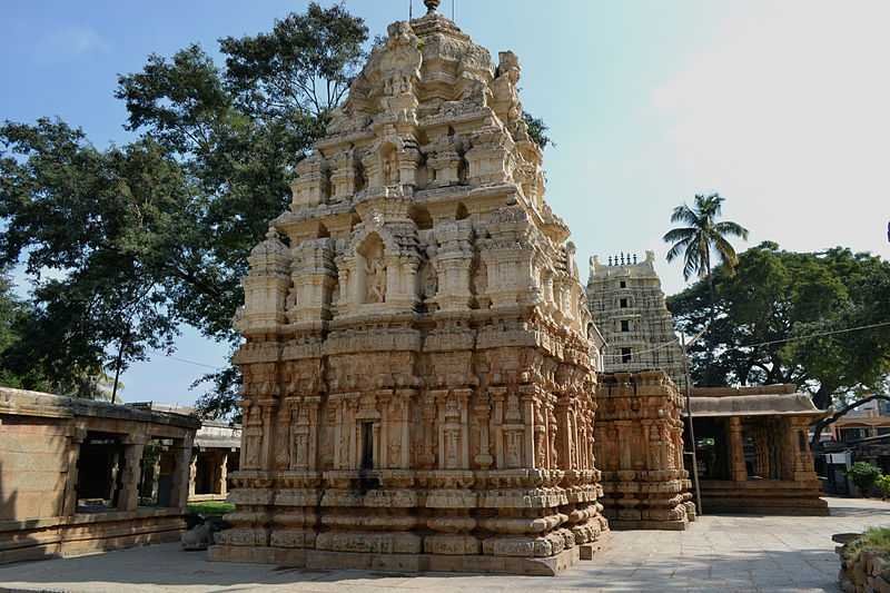 800px View from the rear of the Someshwara Temple at Kolar 20200218161658