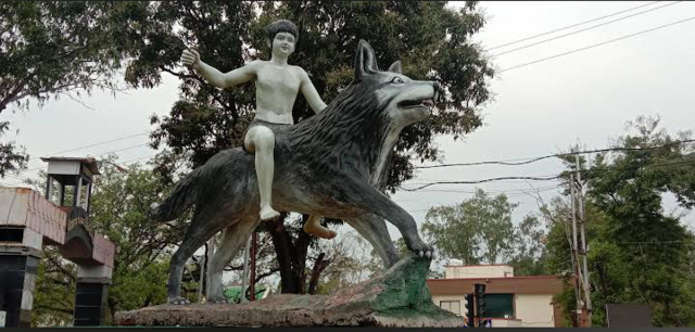 Mowgli Statue In Seoni