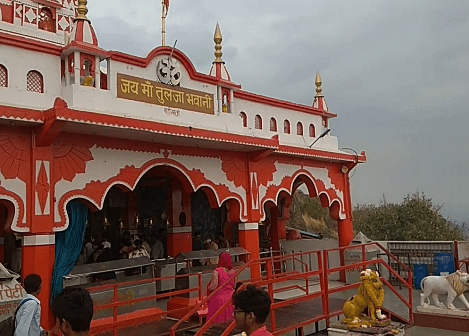 jay maa tulja bhavani badi mata mandir