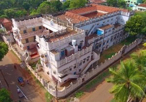 2018061584 300x211 1