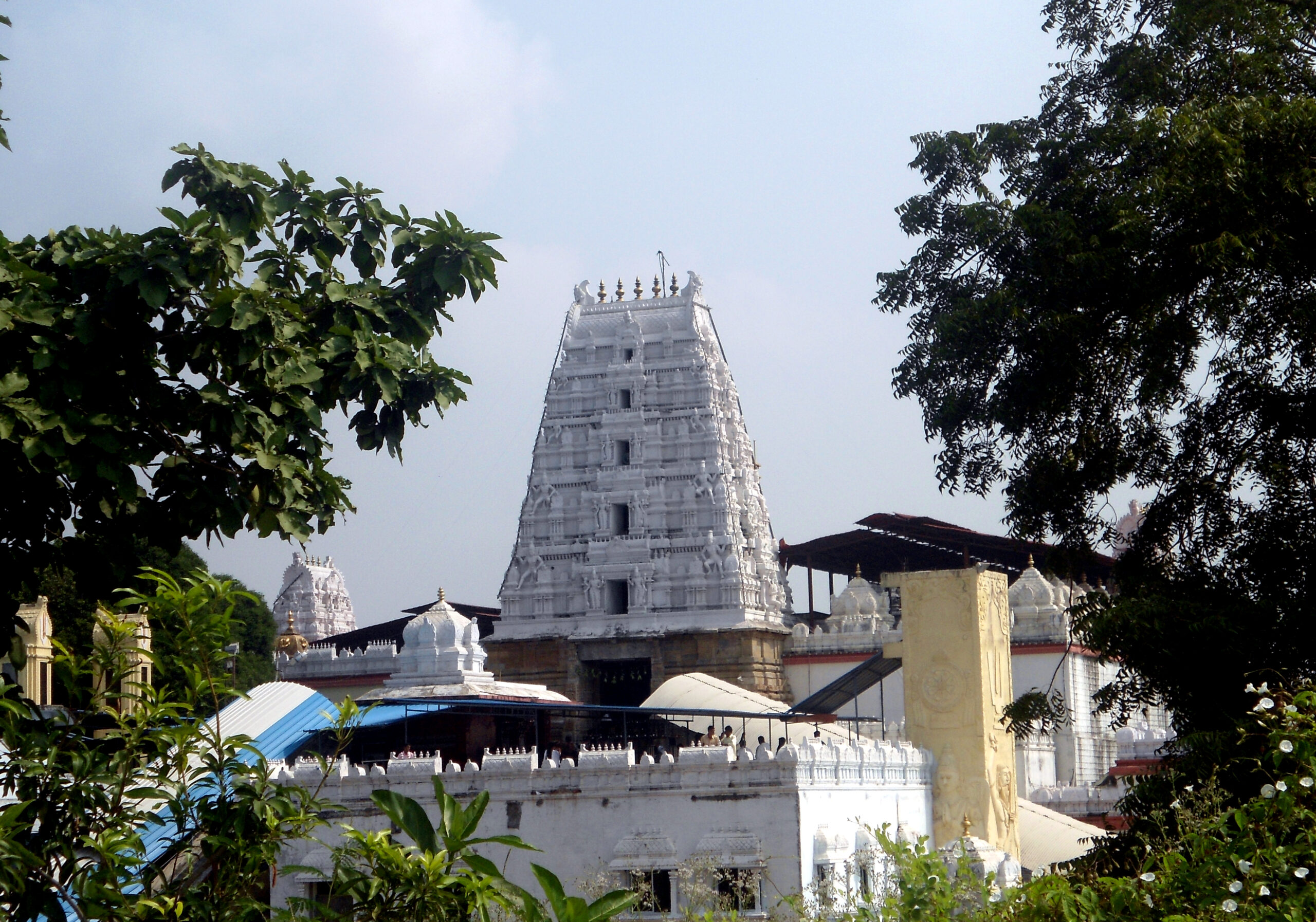 A View of Bhadrachalam Gopuram scaled