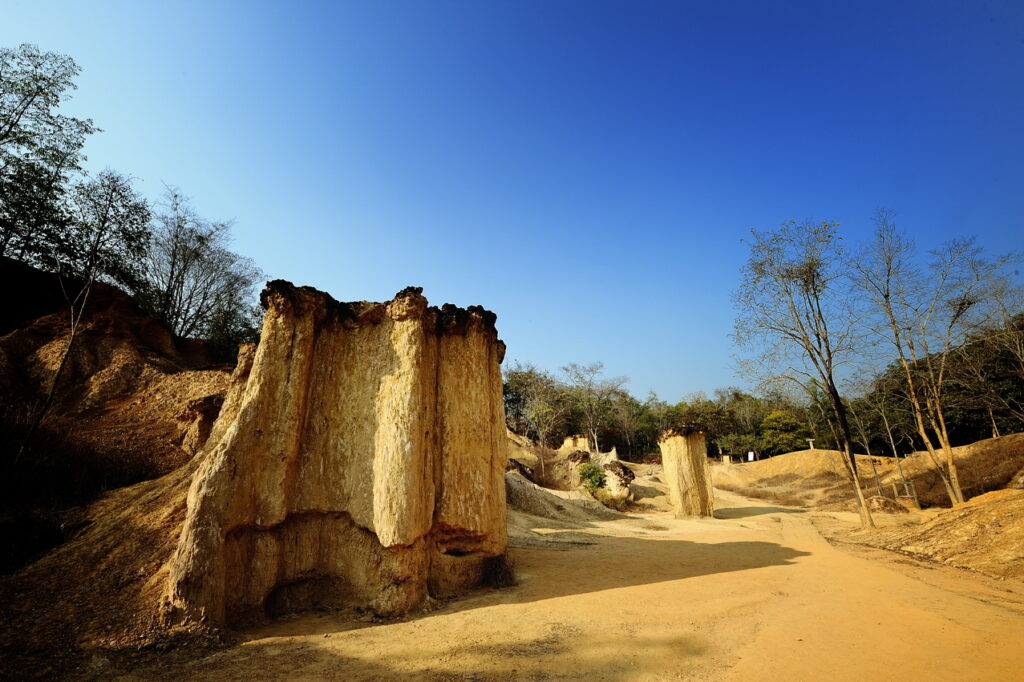 Phae Mueang Phi Forest Park2