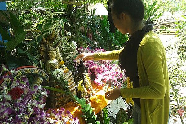 blessing the buddha 2