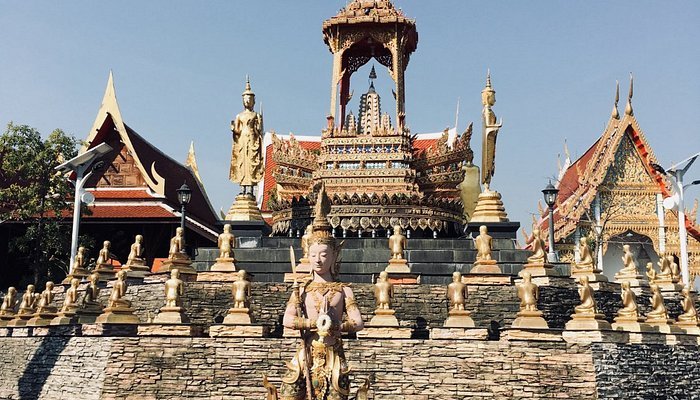 buddha mountain