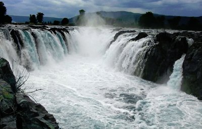 hogenakkal falls