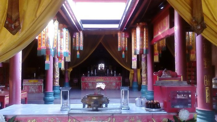 Top 10 Best Places to Visit in Trang – Islands, Beaches & Natural Wonders 9 kew ong ear shrine