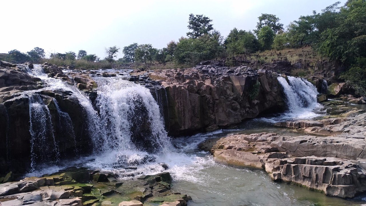 number of falls vary