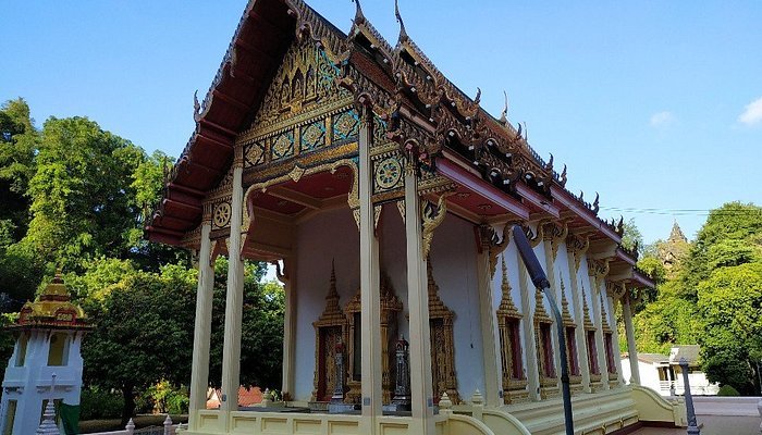 wat khuha sawan