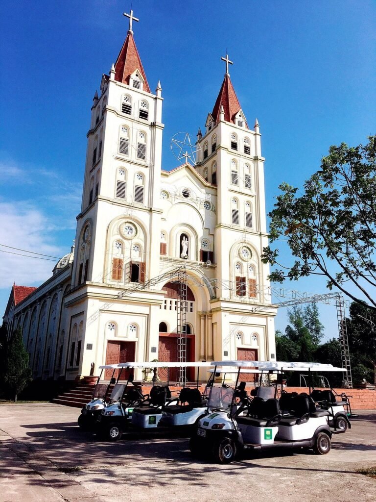 Top 10 Best Places to Visit in Thái Nguyên – Tea Hills, Lakes & Cultural Heritage 5 khong gian van hoa tra