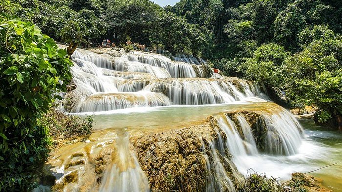 Top 10 Best Places to Visit in Thanh Hóa – Beaches, Nature Reserves & Historical Sites 9 thac may may waterfall