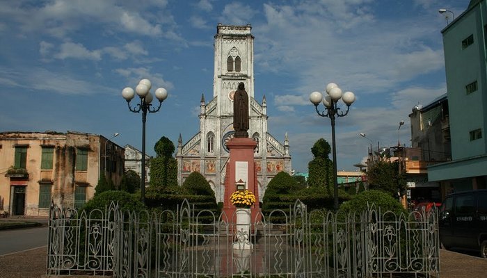 toan c nh nha th l n