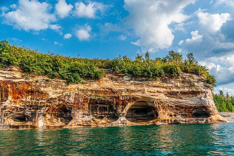 Top 5 Places to Visit in Michigan 5 Breaktaking Photo of Cliffs in Pictured Rocks National Lakeshore