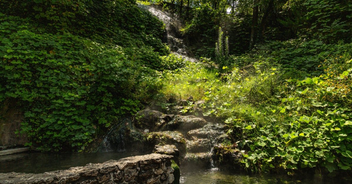 HotSpringsNP HotWaterCascade NPS