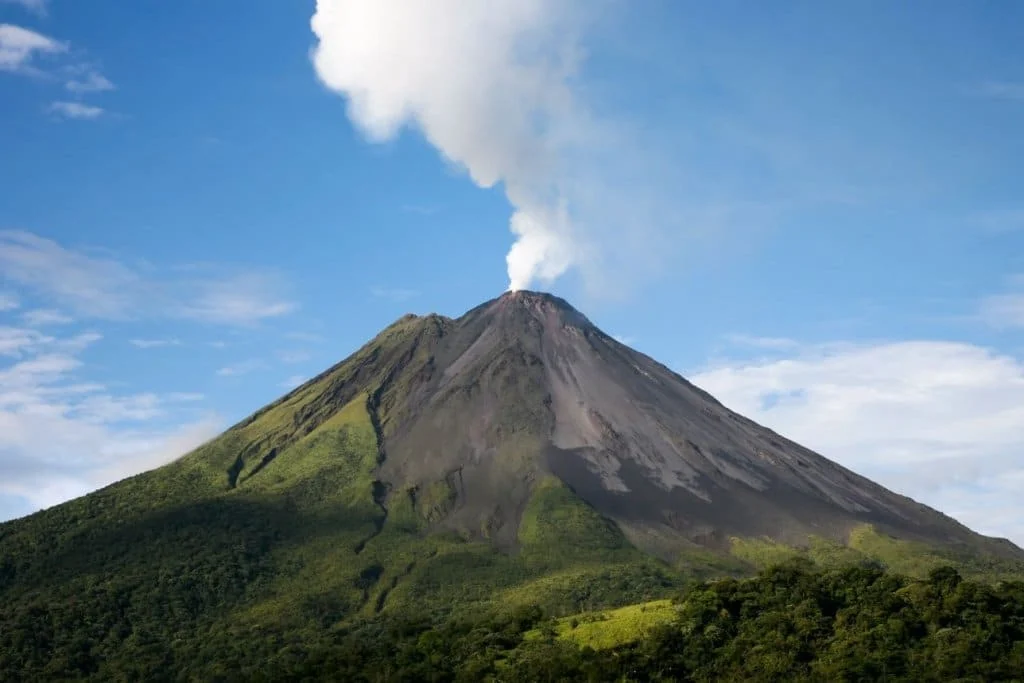 Costa Ricas mighty Arenal Volcano 1024x683 1