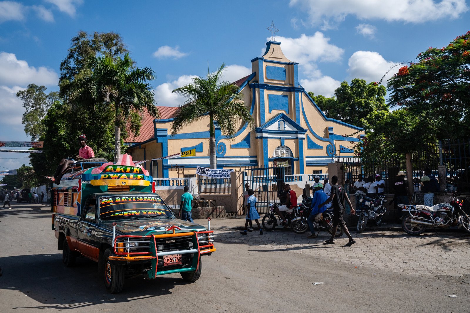 16haiti superJumbo