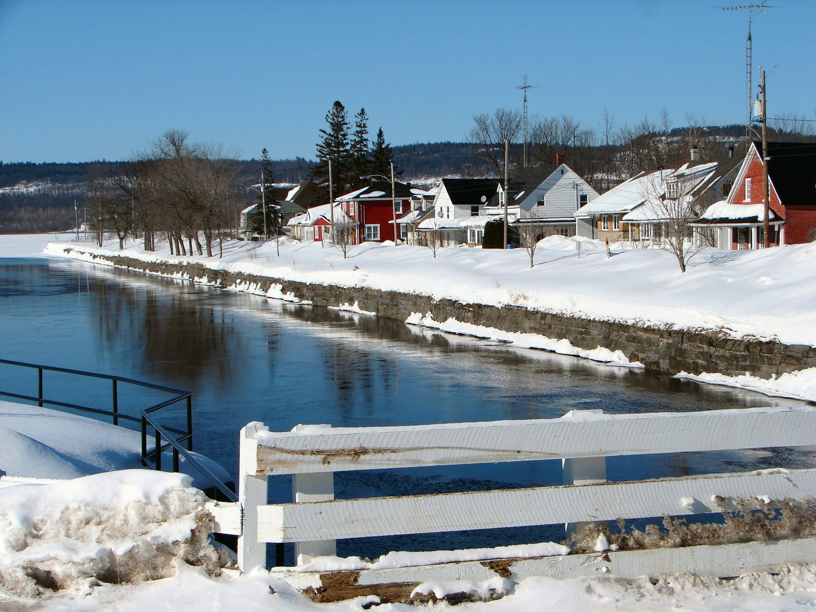 Grenville QC 1 scaled