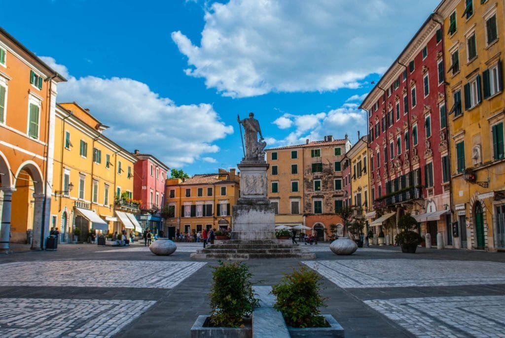 Piazza Alberica 2 Carrara Tuscany