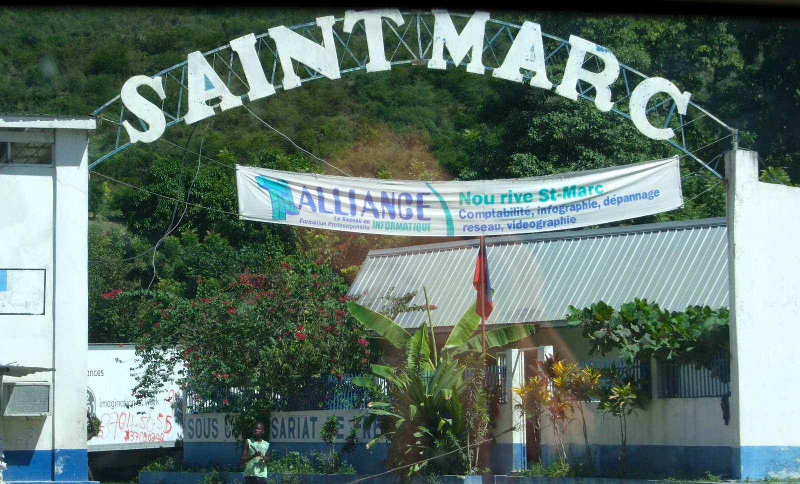 Saint Marc Welcome Sign at Frecyneau scaled