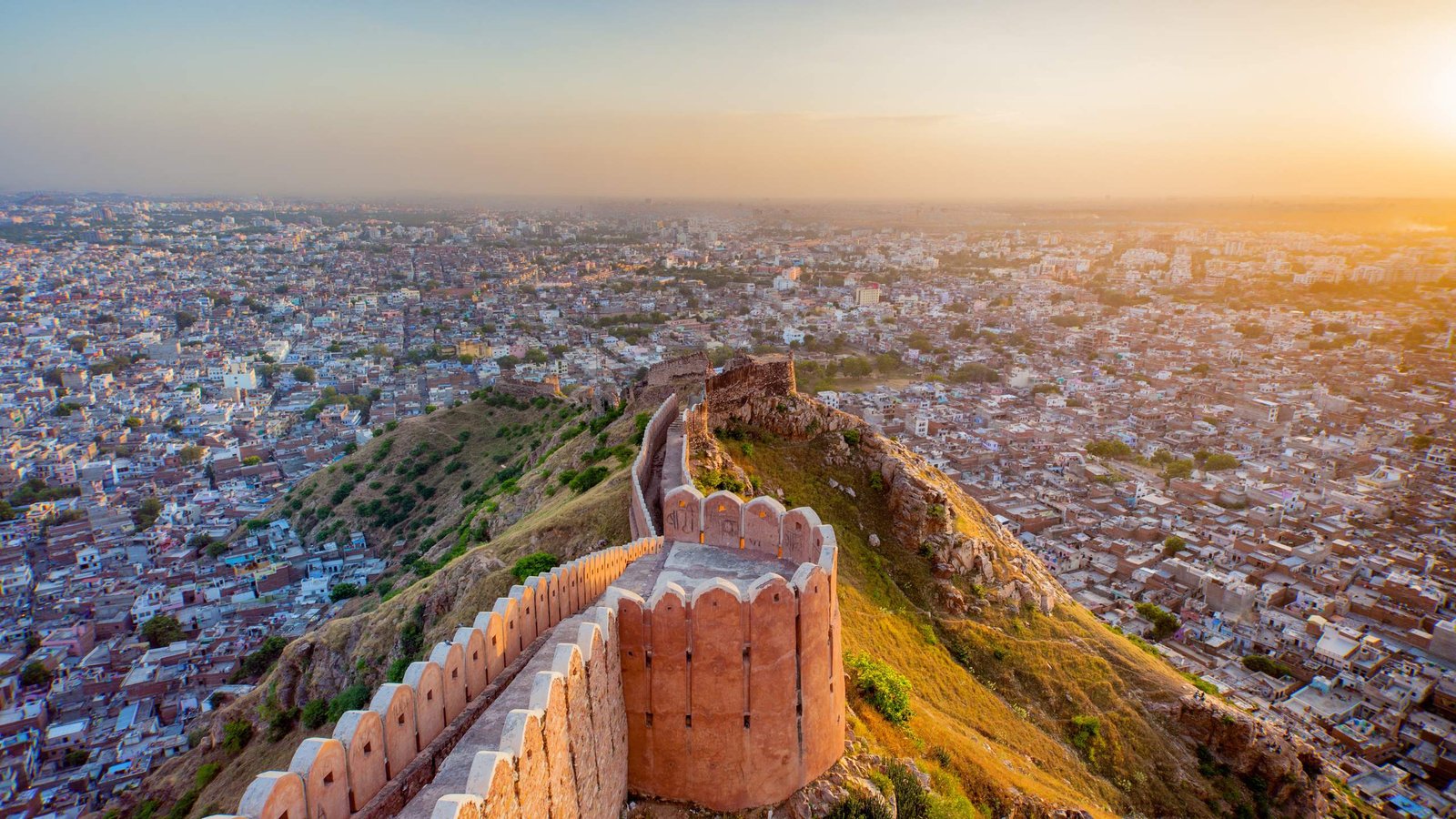 AdobeStock 130860972 Jaipur from Nahargarh Fort