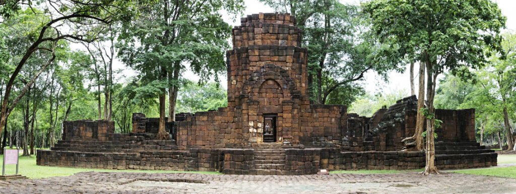 Best place to visit in Muang Sing 5 Prasat Muang Sing Pano 2