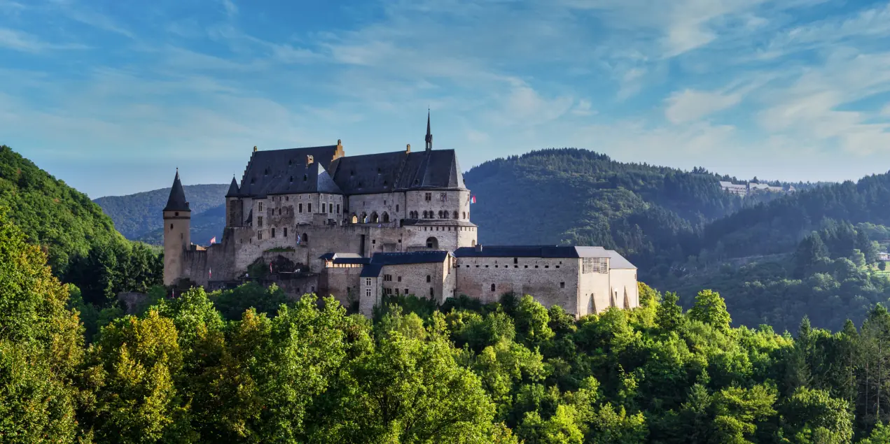 chateau de vianden panorama.jpg 1