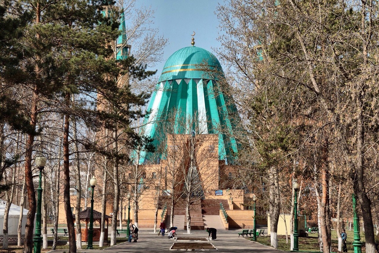 mashkhur jusup mosque