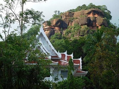 wat jetiyakhiri wat phu